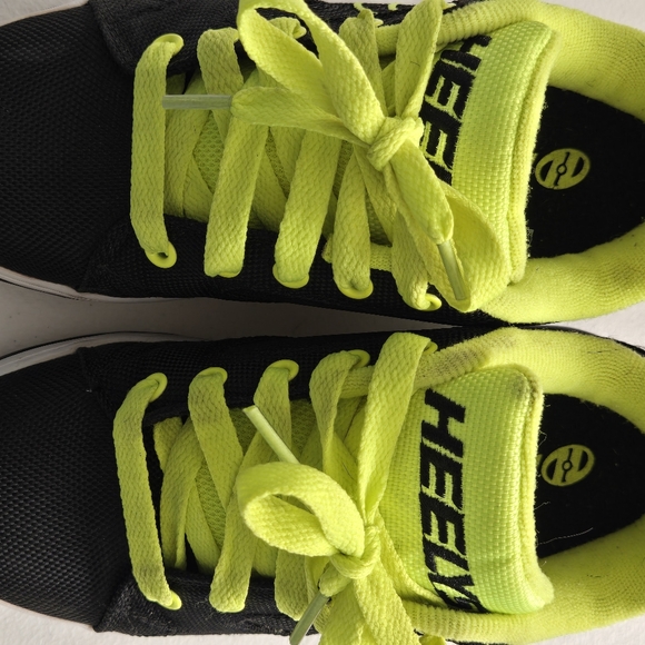 Heelys Roller Shoes Youth Sz 3 - Picture 6 of 11